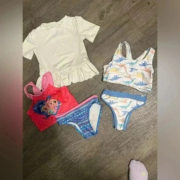 Girls Swim Lot 2T-3T - Picture 1 of 7